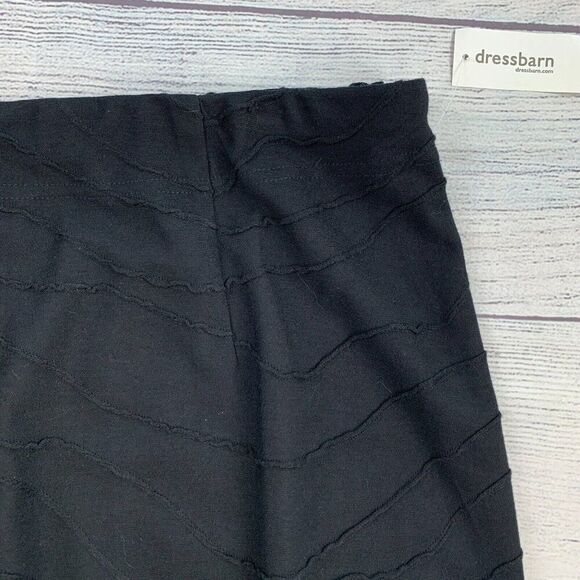 Dressbarn Skirt sz 1X Plus Straight Pull on Length 23" Black Textured New NWT - Picture 2 of 8